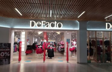 DeFacto — Clothing & Footwear