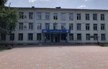 Liceul Tehnologic Resurse Educaționale și Training Tehnologic „Beniamin Zeev Herțli” — Școli