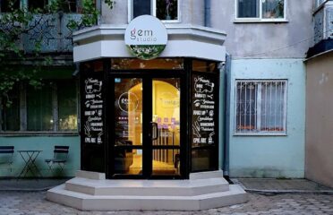 Gem — Geamuri și uși