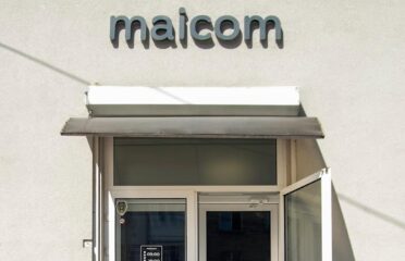 Maicom — Clothing & Footwear