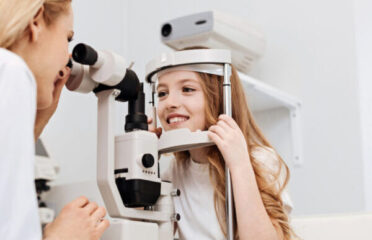 Oculus Prim — Clinici și spitale