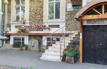 Crama Veche — Restaurante