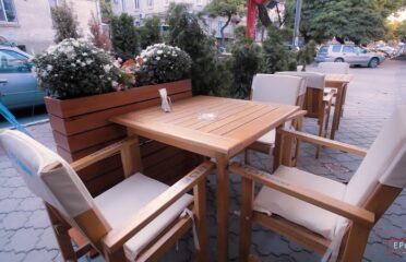 Kalamaki Greek Taverna — Restaurante