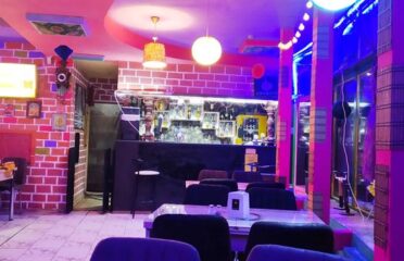 Namaste Café & Pub — Restaurante