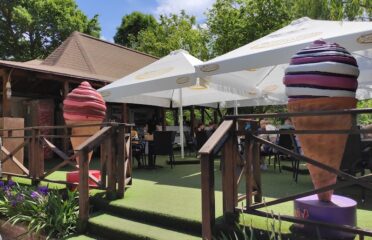 WE LOVE ZOO cafe & terrace — Restaurante