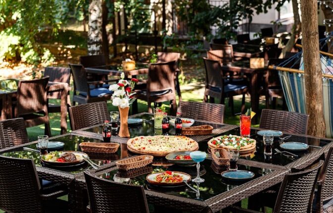 Table 9 Lounge & Bar — fotografie