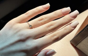Vee Nail Salon — Manichiură și pedichiură