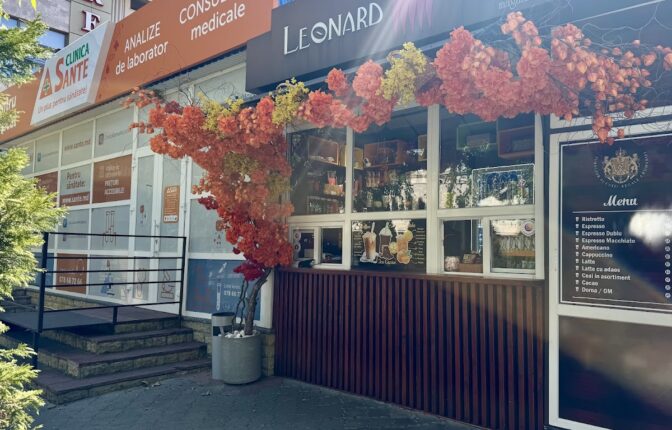 Leonard Caffè — fotografie