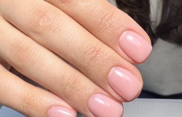 Nova Beauty Studio — Manichiură și pedichiură