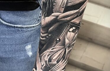 Ink Style Tattoo — Tatuaje și piercing