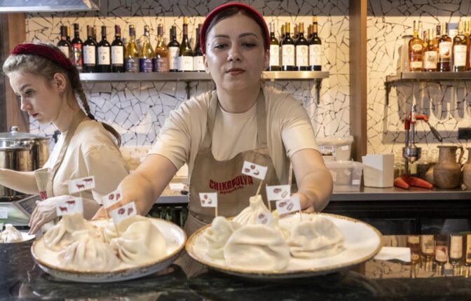 Chikapulya — interior și preparate