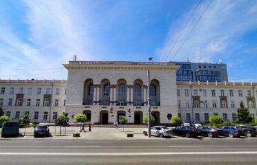 Procuratura Generală — Instanțe și procuratură
