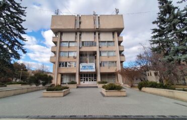 Pretura sectorului Botanica — City Hall and district offices